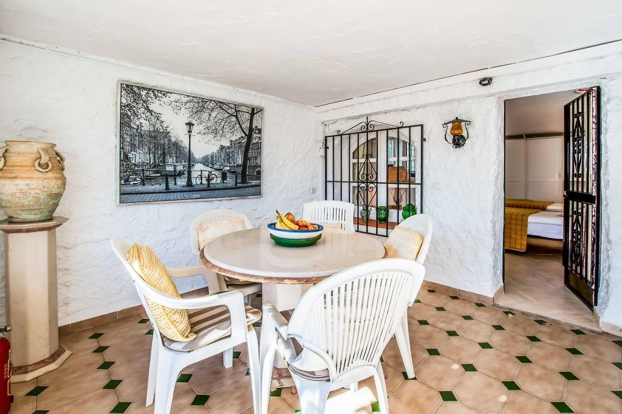 Villa Las Lilas 内尔哈